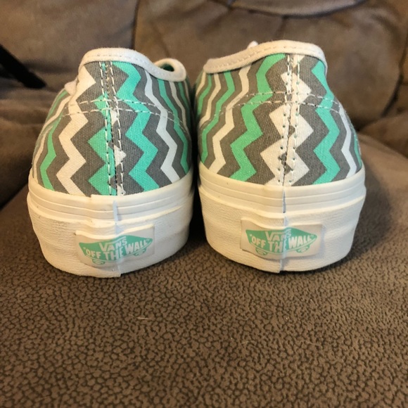 Brand New Light Blue Zigzag Vans! Mens:5 Girls:6.5 - Picture 3 of 5